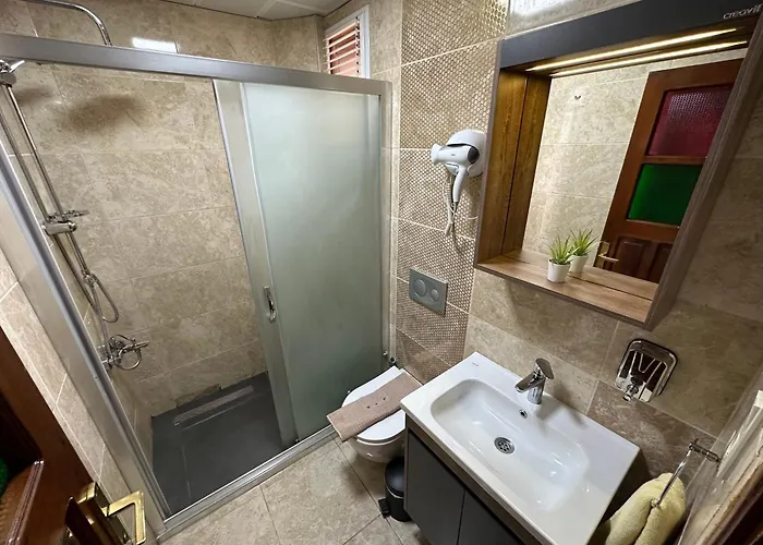 Pasha - Floor Lejlighed *